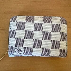 White and Brown Checkered Cards holder Wallet